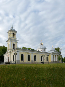 Церковь Тихвинской иконы Божией Матери в Путилово