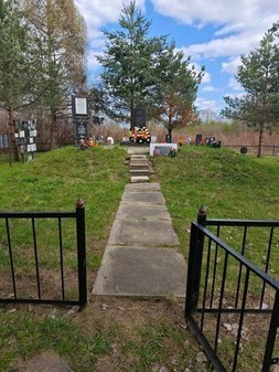 Братская могила советских воинов на окраине Путилово