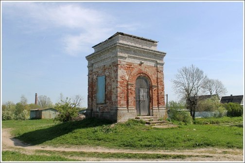 Часовня Тихвинской иконы Божией Матери в Путилово