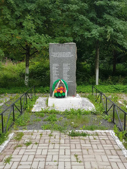 Памятник бойцам 266-го ОПАБ