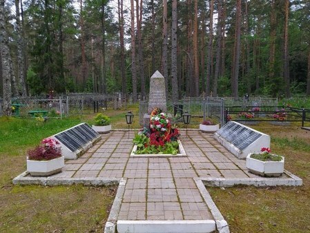 Братская могила репрессированных ингерманландцев севернее Кирьямо