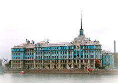 Городской училищный дом им. Петра Великого (Нахимовское училище)