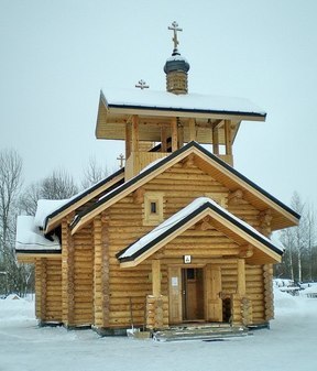 Церковь Нины Равноапостольной в Полежаевском парке