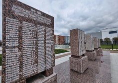 Братская могила в Лигово