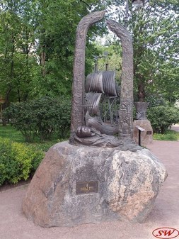 Скульптуры в Сквере Товстоногова