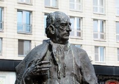 Памятник Г.А. Товстоногову в Санкт-Петербурге