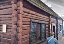 Домик Петра Первого на Петровской набережной