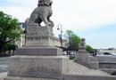 Львы Ши-цза на Петровской набережной