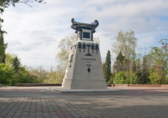 Памятник Казарскому Александру Ивановичу, командиру брига «Меркурий»