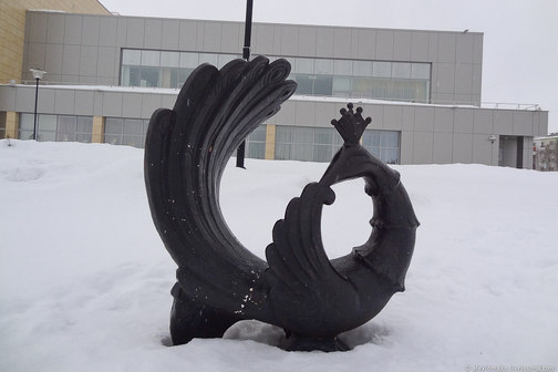 Скульптура "Жар-птица"