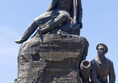 Памятник Корнилову Владимиру Алексеевичу, вице-адмиралу