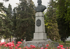 Памятник адмиралу Ушакову Федору Федоровичу