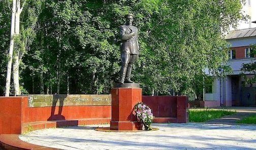 Памятник пензенским милиционерам