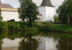 Пруд у Пафнутиево-Боровского монастыря