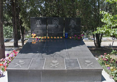 Братская могила подводников АПЛ "Комсомолец"