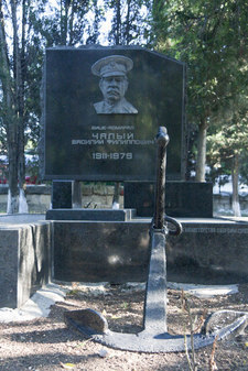 Памятник вице-адмиралу Василию Филипповичу Чалому 