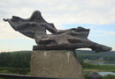 Памятник реке Томь