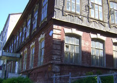 здание женской гимназии (Свердлова, 28)