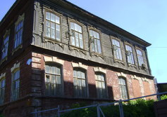 здание женской гимназии (Свердлова, 28)
