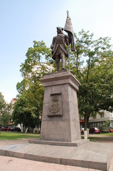 Памятник первому русскому гвардейцу Сергею Бухвостову