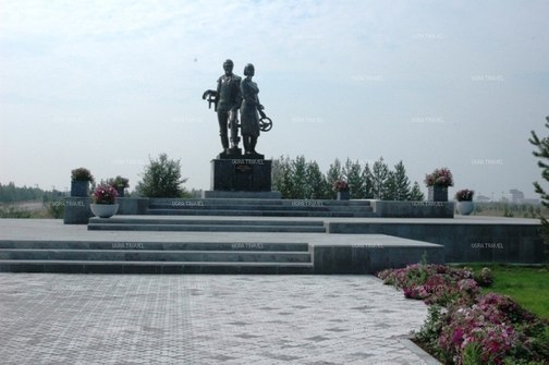 Памятник первопроходцам