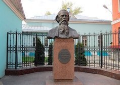  	Памятник М. Е. Салтыкову-Щедрину