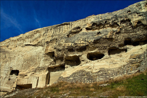 Крипты Свято-Климентьевского монастыря