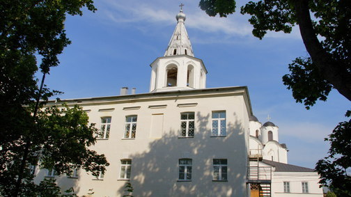 Воротная Башня Гостиного Двора в Ярославовом Дворище Великого Новгорода