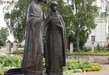 Памятник Святым Петру и Февронии в Великом Новгороде