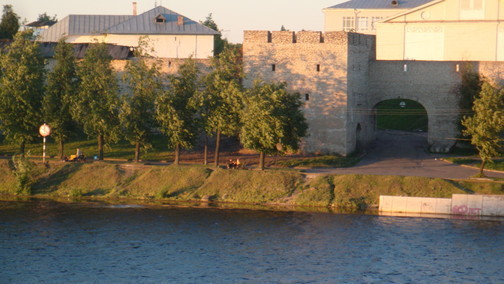 Власьевская башня Псковского Крома