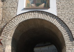 Троицкая (Часовая) башня Псковского Крома