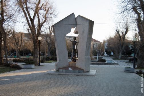 Памятник жертвам Чернобыльской катастрофы