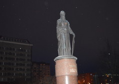 Памятник княгине Ольге скульптора Церетели