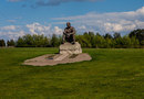памятник В.М. Шукшину на горе Пикет в селе Сростки