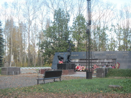 Памятник павшим в боях за Родину