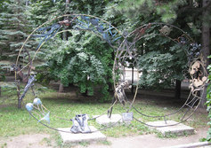 Сквер им. 200-летия Симферополя (им. Дыбенко, парк кованых фигур)