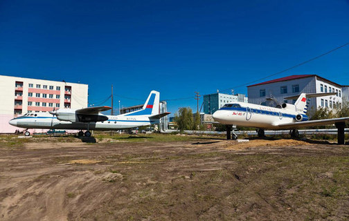 Самолёт АН-24Б (Долгожителю якутского неба)