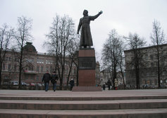 Памятник К. Минину в Нижнем Новгороде