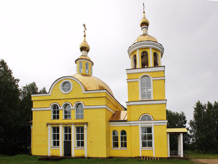 Крестовоздвиженская церковь поселка Мурыгино (Юрьянский район)