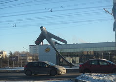Памятник авиаторам Волховского фронта.