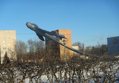 Памятник авиаторам Волховского фронта.