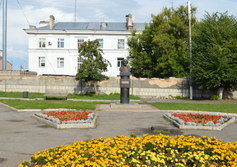 Бюст писателя Михаила Пришвина