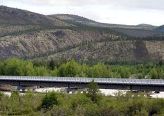 Мост через речку Кюбюме по старой трассе Колыма (Якутия)