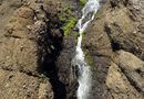 Водопадный каскад, больше шести водопадов подряд вдоль побережья хребта Жданко возле бухты Тихая