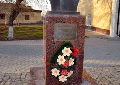 Памятник И.В.Сталину в центре Ишима Тюменской области