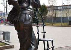 Памятник трем клоунам  (Михаил Румянцев /Карандаш/, Олег Попов, Юрий  Никулин)
