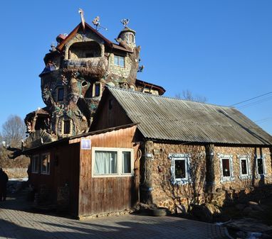 Частный сказочный дом в Козельске Калужской губернии