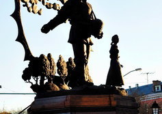 Памятник «Сеятелю» или «Переселенцам на Алтай» в Барнауле
