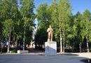 Памятник В.И.Ленину в поселка Ярега республики Коми.