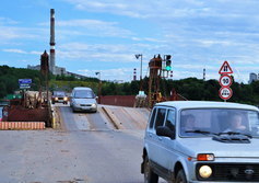 Понтонный мост через Вычегду в Коряжме Архангельской области